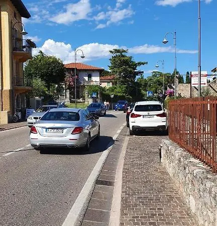 1284 * Torri Del Benaco